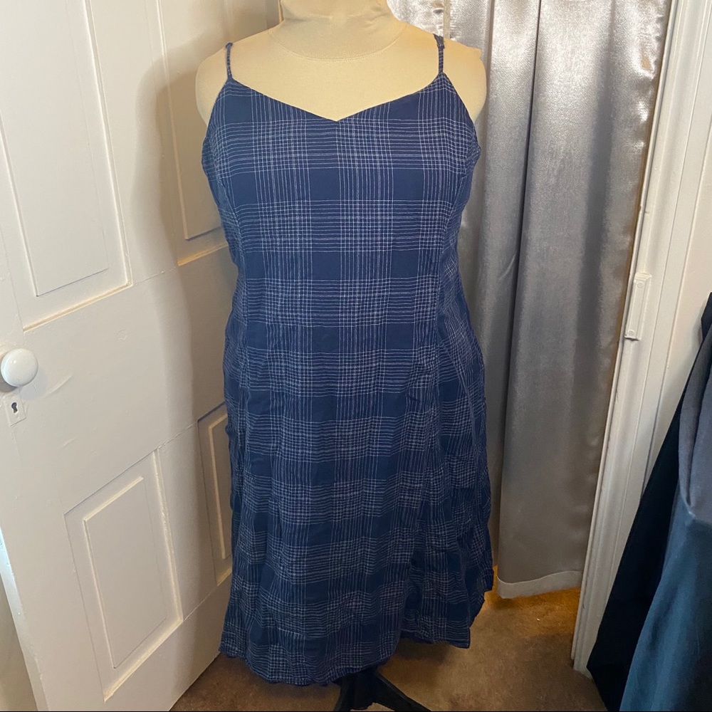 ✨old navy blue and white plaid dress✨